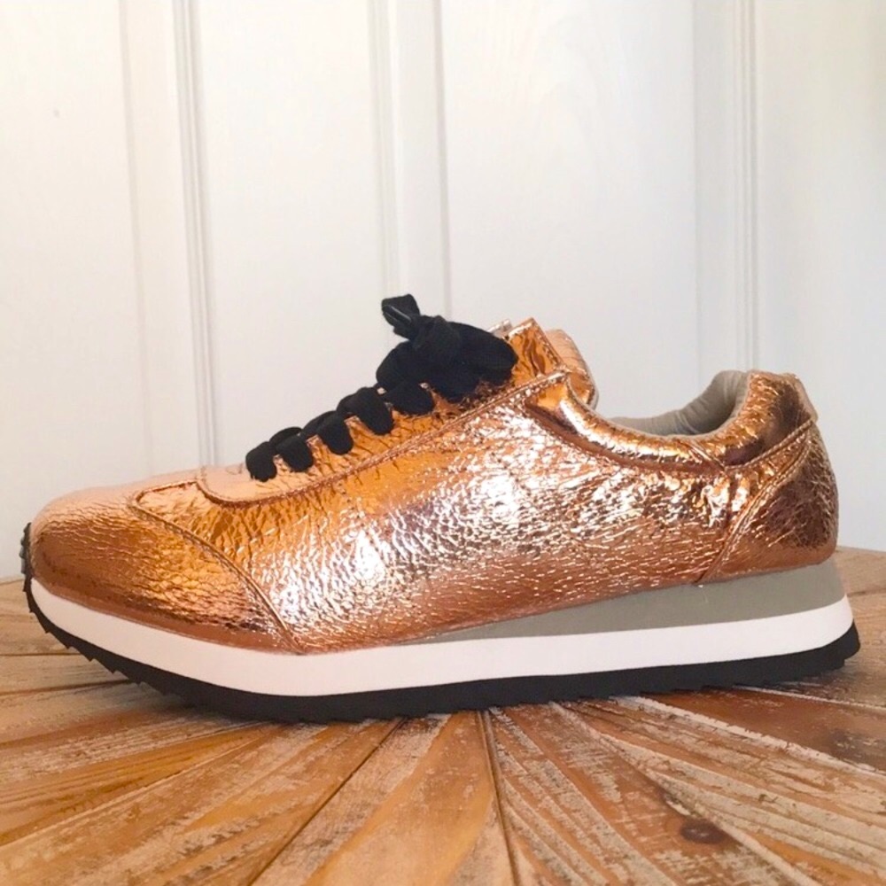 NWT Size 10 Shoe Dazzle Rose Gold Fashion Sneakers